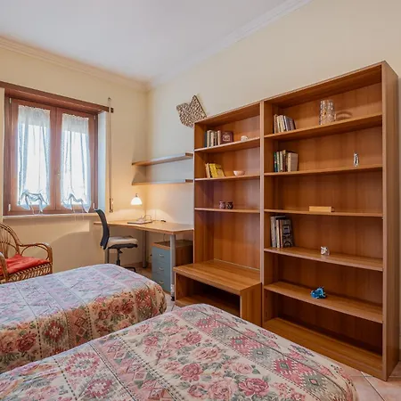 Silent House Tor Vergata روما