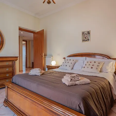 Silent House Tor Vergata روما